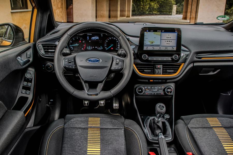  Ford Fiesta Active 2017 года  (WW) (фото 34 из 37)